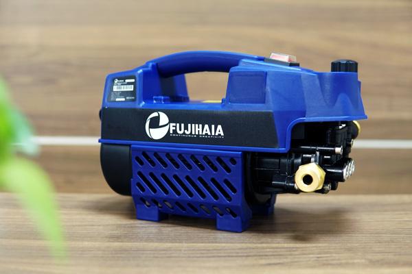 Máy xịt rửa xe Fujihaia PW96A