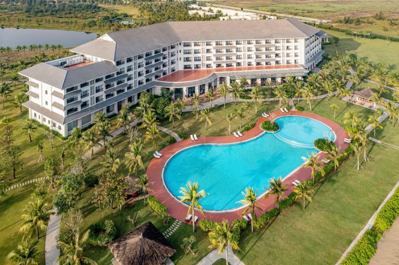 Melia Vinpearl Cửa Hội Beach Resort