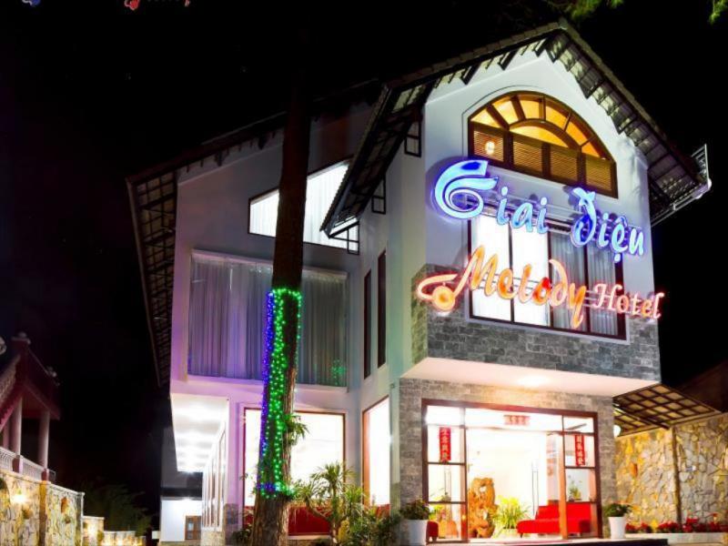 Khách sạn Giai Điệu - Melody Hotel