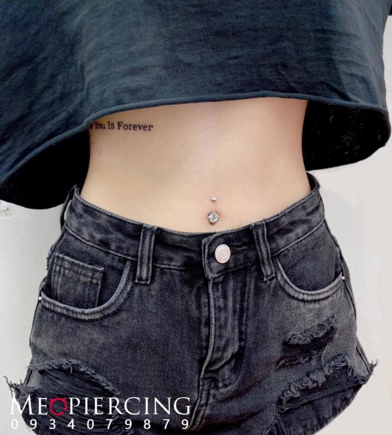 Mèo Piercing