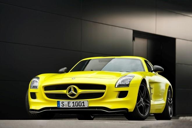 Mercedes Benz SLS Electric Gullwing E-Cell - 1,1 triệu USD