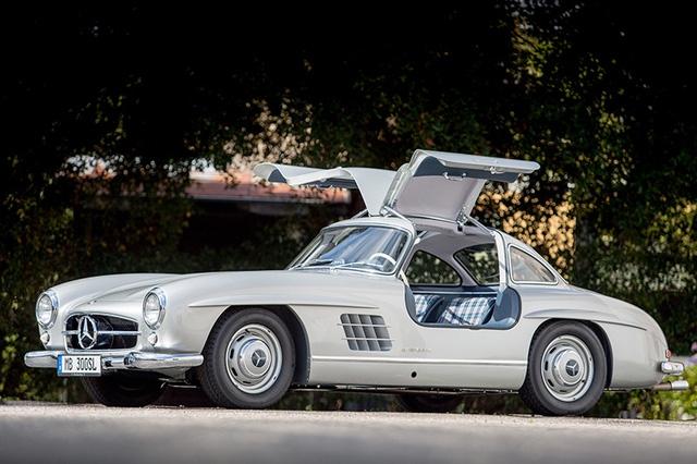 Mercedes-Benz Type 300 SL 1954 cửa mở lật sành điệu