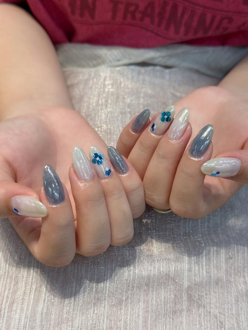Mia Nail & Beauty