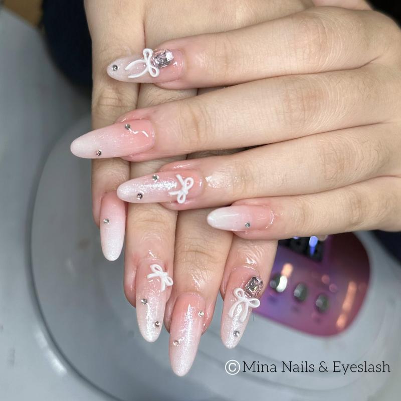 Mina Nails