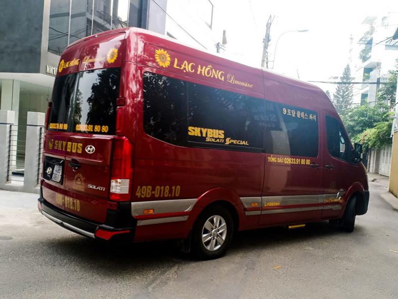 Limousine Lạc Hồng