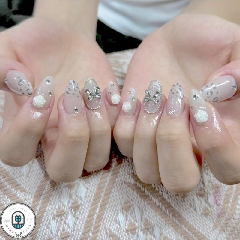 MinHy Nail