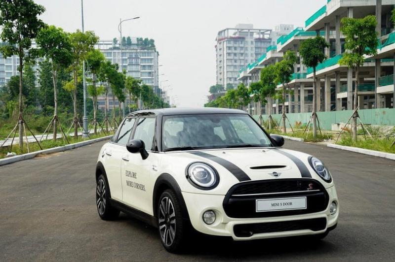 MINI Cooper 5 Door