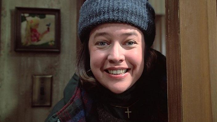 Kathy Bates với khuôn mặt đáng sợ của nhân vật Annie Wilkes