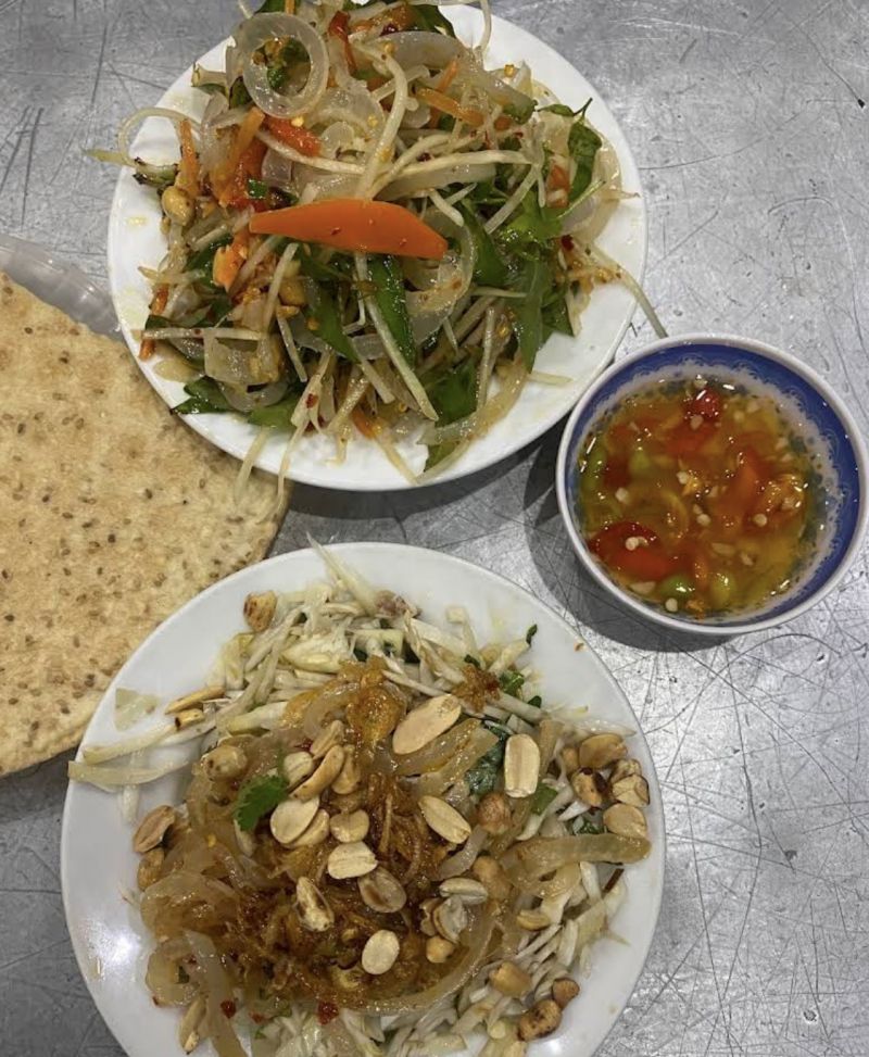 Mít trộn Bà Già