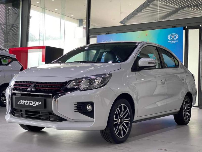 Mitsubishi Attrage - 380 triệu đồng