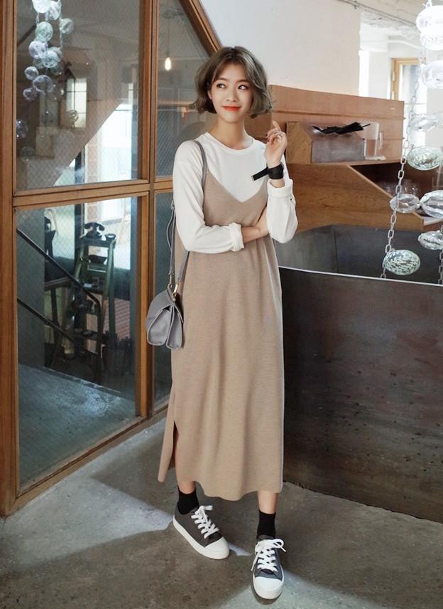 Váy 2 dây xếp ly eo dáng xòe midi mix áo khoác croptop tay ngắn vai bồng  LEOSWEARING T79 | Shopee Việt Nam