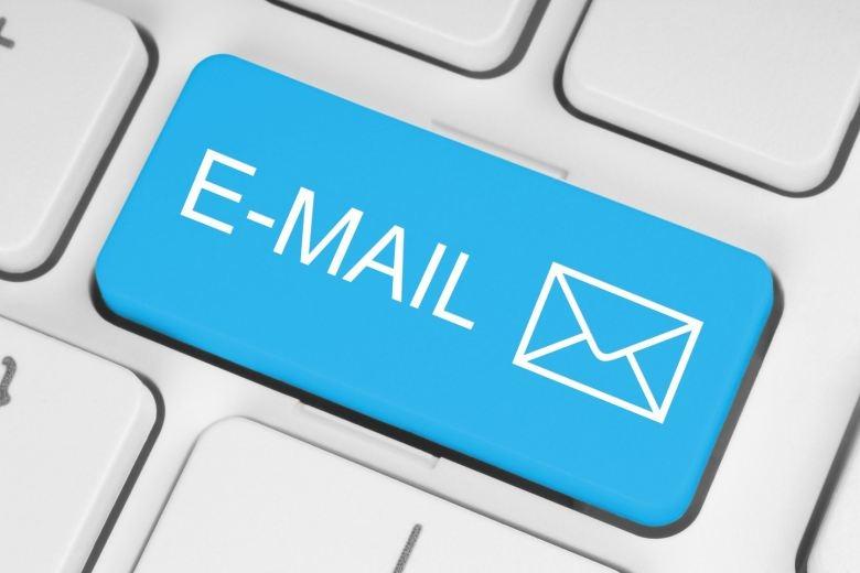 Nêm hạn chế việc mời đi chơi bằng tin nhắn hoặc e-mail