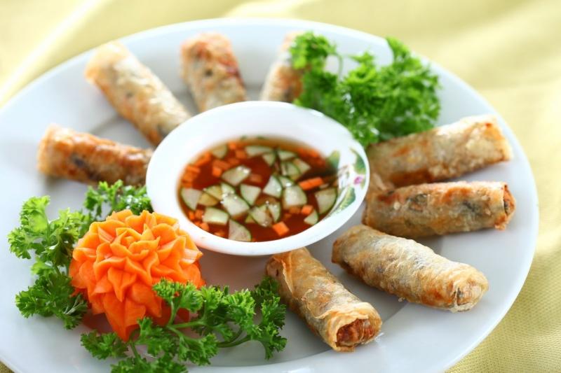 Top 10 món ăn ngon nhất Việt Nam