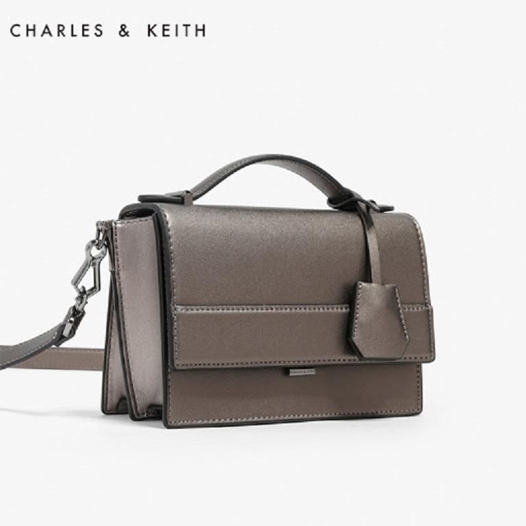 Túi sách thương hiệu Charles & Keith