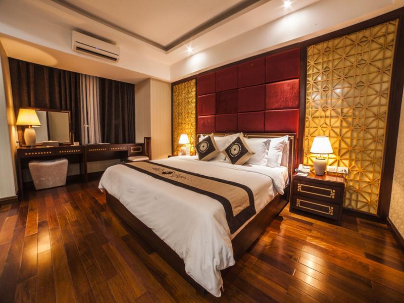 Moonlight Hotel Huế