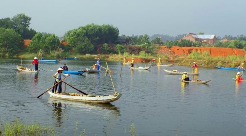 Một góc ở khu vui chơi tại làng văn hóa