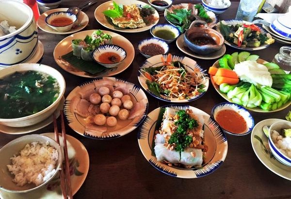 Quán ẩm thực truyền thống Việt Nam ở thành phố Hồ Chí Minh