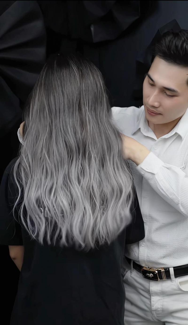 Màu tóc tại Mr. Khương Hair Salon chỉ có thể là chuẩn!