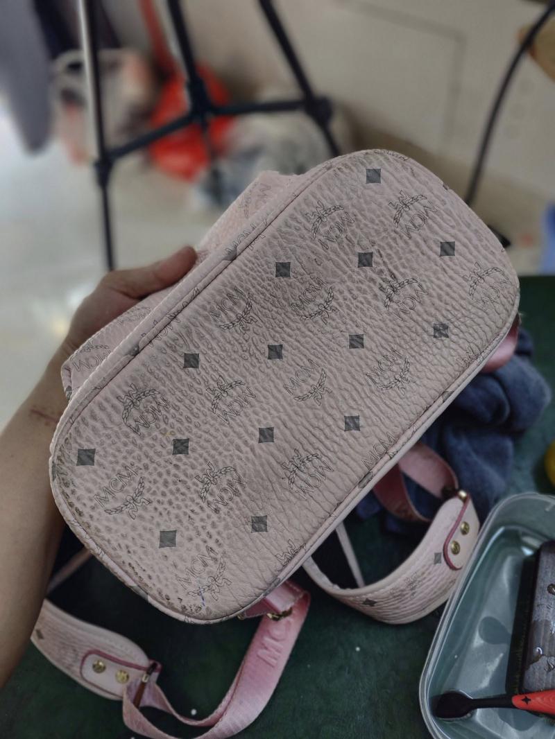 Mr . Trung the Spa Sneaker