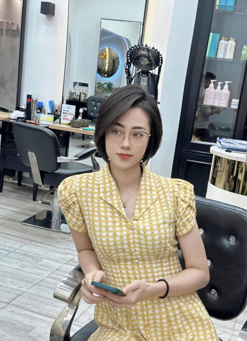 Mười Black Hair Salon