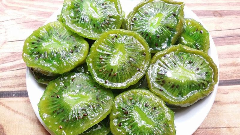 Món mứt Kiwi Tết