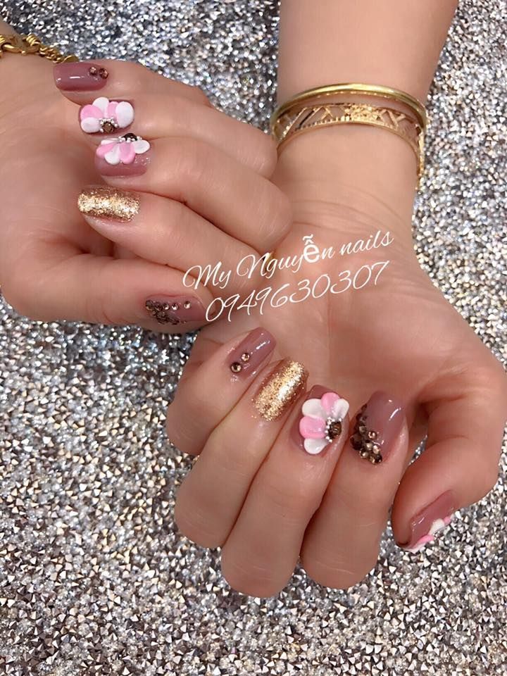 My Nguyễn nails