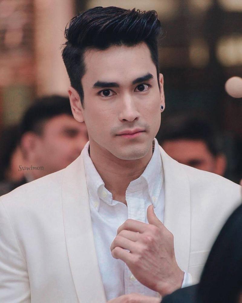 Nadech Kugimiya