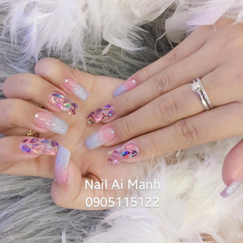 Nail Ái Mạnh