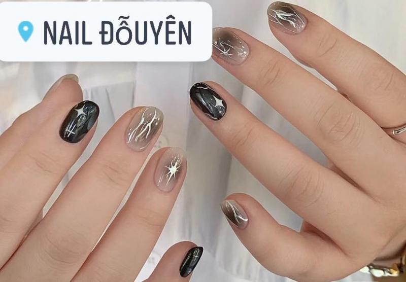 Nail Đỗ Uyên sẽ hướng dẫn thật tận tình từ những kỹ thuật đơn giản nhất đến khó và nghệ thuật hơn