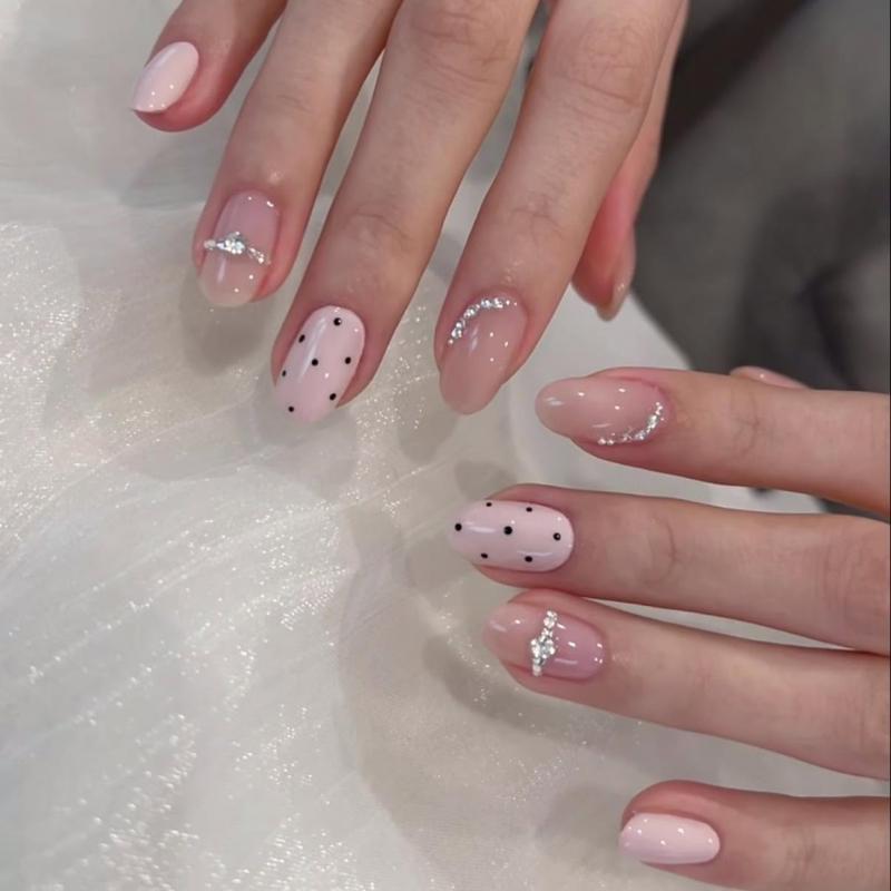 Nail Đỗ Uyên