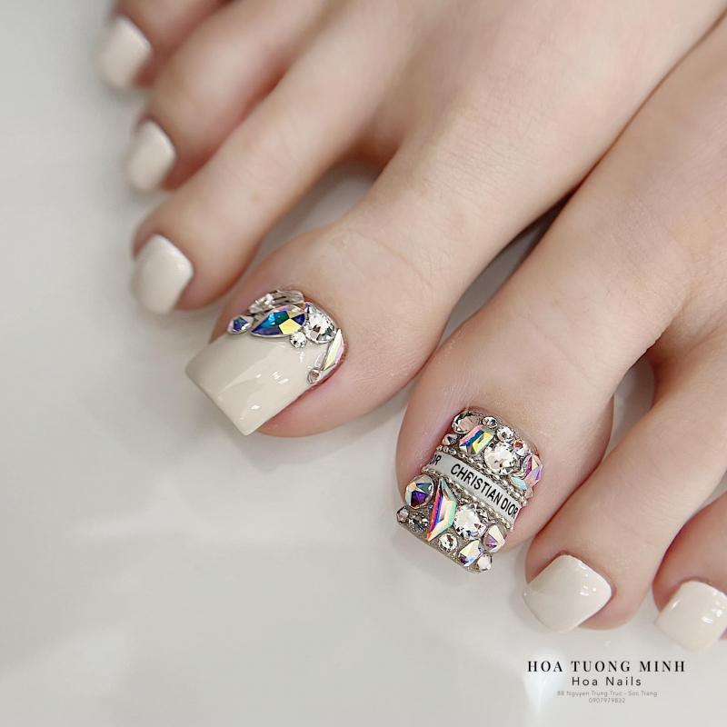 Hoa Nails sẽ trở thành bước đệm đầu tiên trên con đường theo đuổi đam mê của bạn