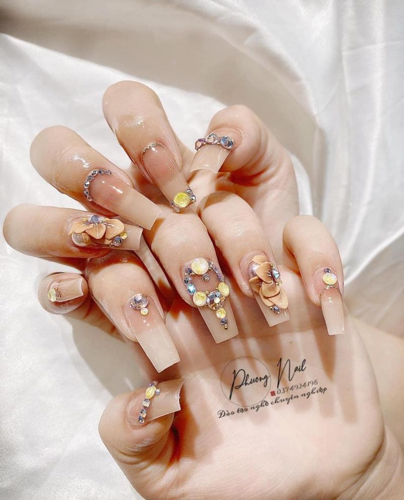 Nail Tạ Mẫn