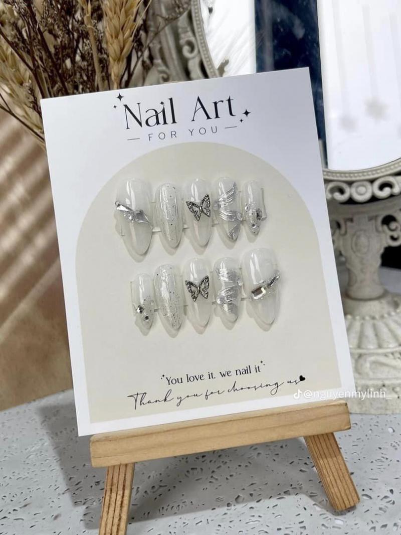 Nail Thúy Trần