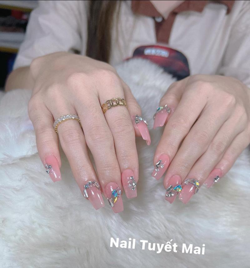 Nail Tuyết Mai