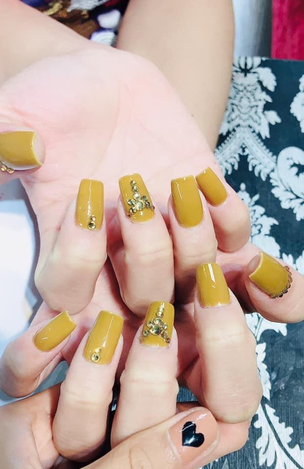 Nails by Dung Tây