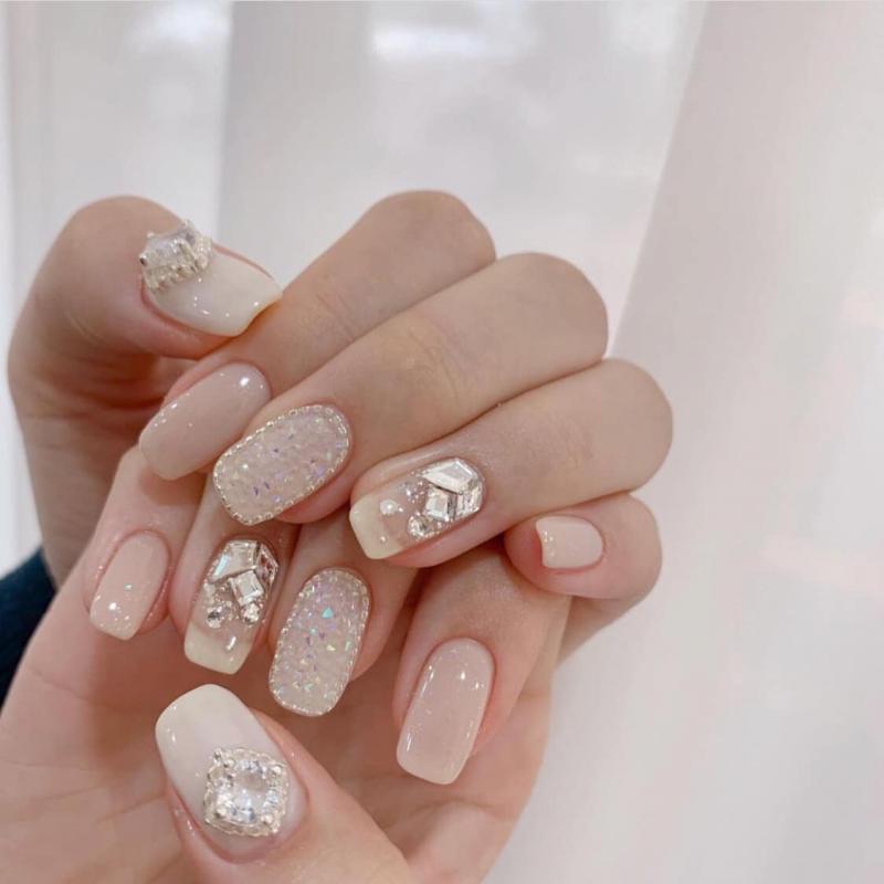 Nails Mai Beauty luôn khiến khách hàng ấn tượng trước sự đa dạng và phong phú của những mẫu nail đậm chất nghệ thuật
