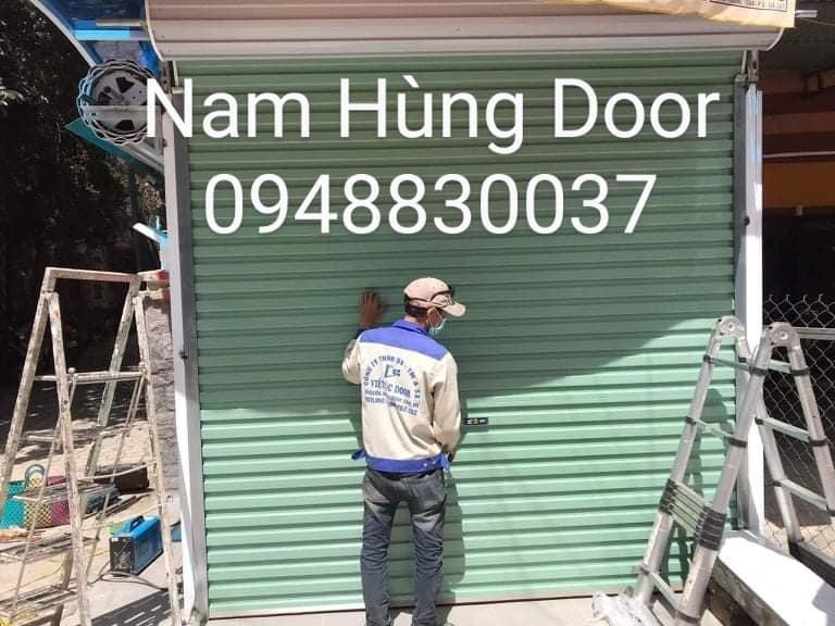 Nam Hùng Door