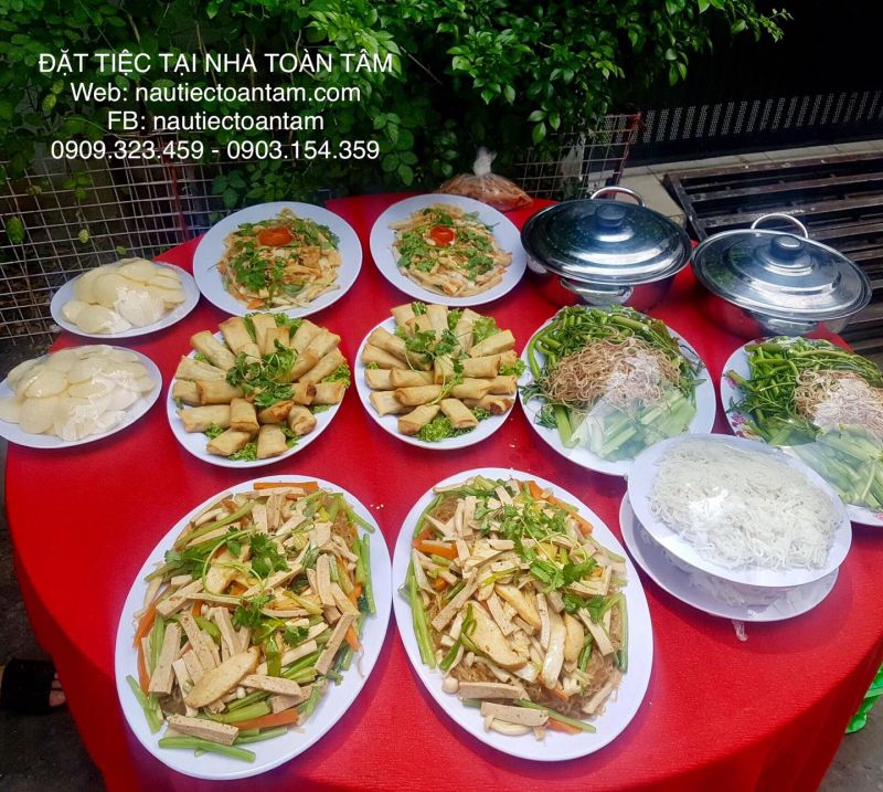 Nấu tiệc Toàn Tâm