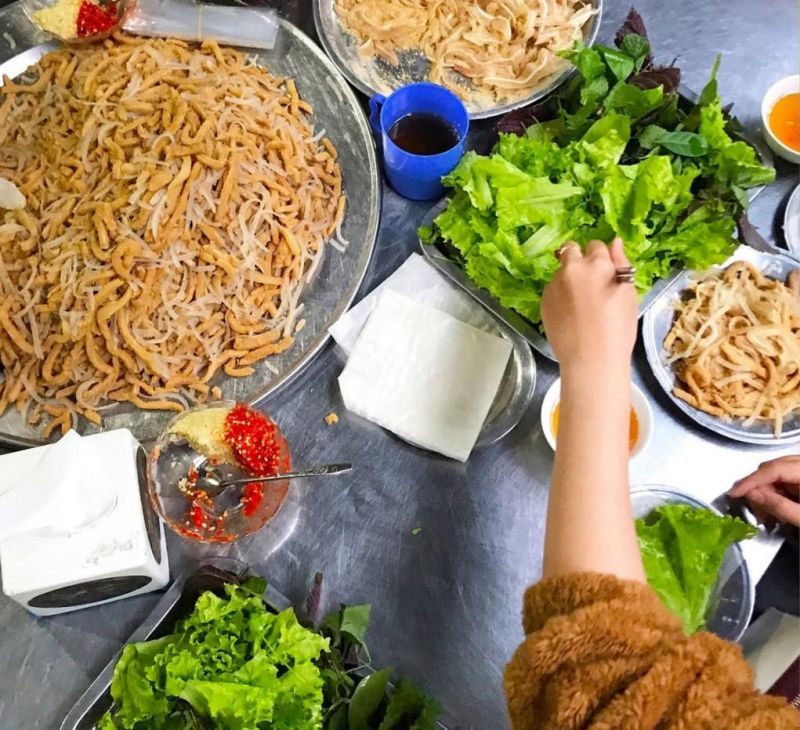 Nem Thính Cô Cẩm Nguyễn