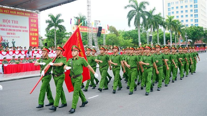 Nếu cho em chọn màu nào em yêu nhất