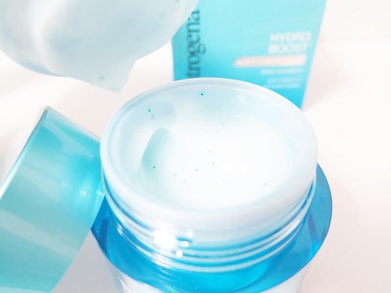 ﻿Chất kem Neutrogena Hydro Boost