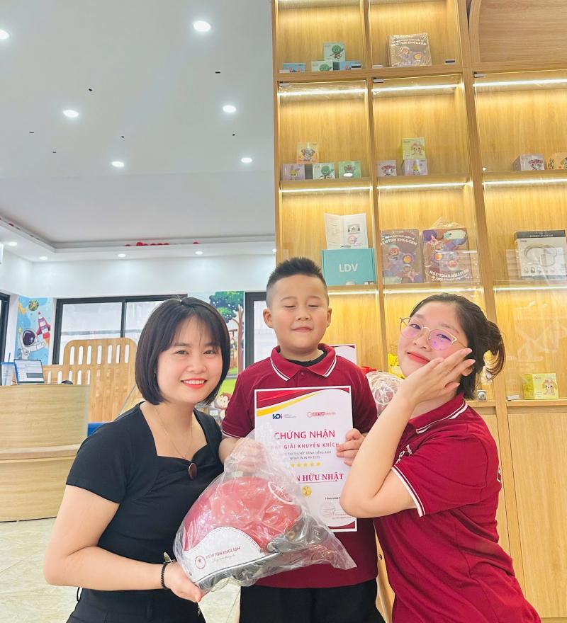 Newton English Academy