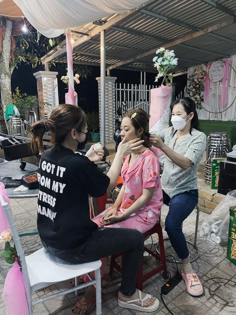 Ngân Huỳnh make up