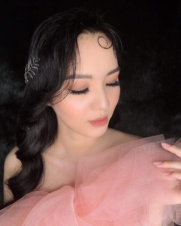 Ngân Huỳnh make up