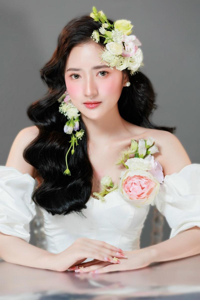 Ngân Kim MakeUp Artist (Studio Thành Vinh)