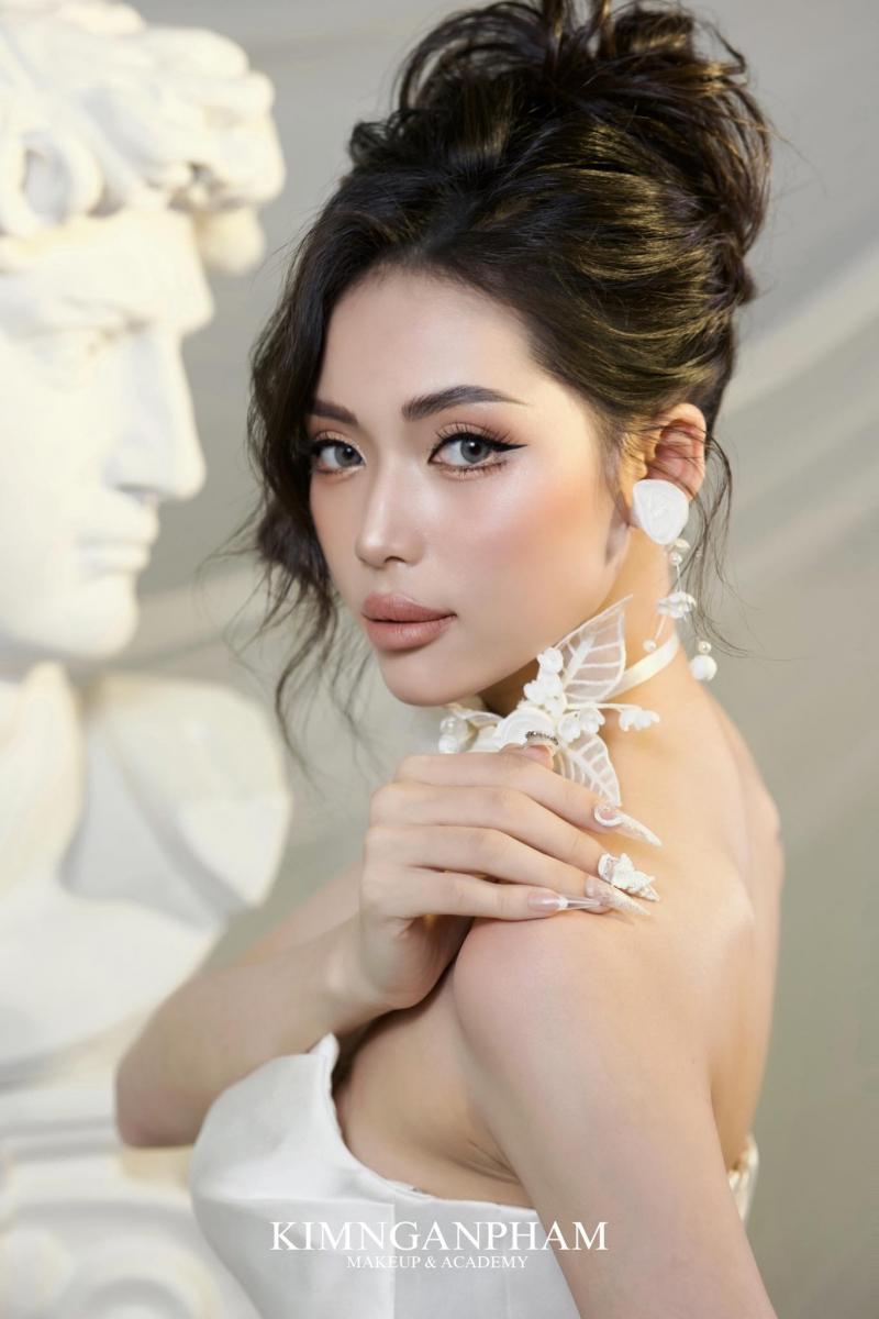 Ngân Kim MakeUp Artist