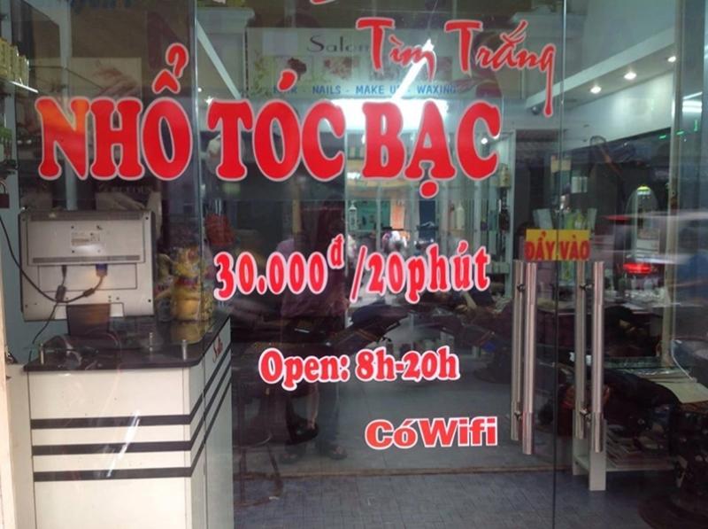 Nghề nhổ tóc bạc