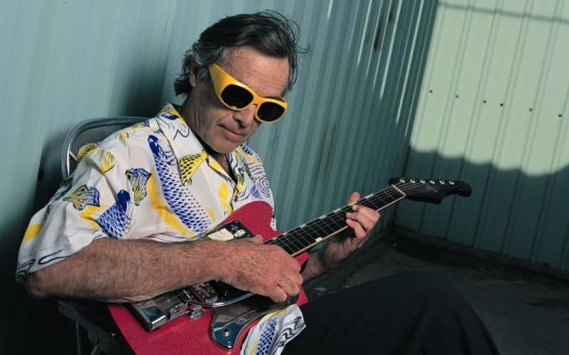 Nghệ sĩ guitar Ry Cooder