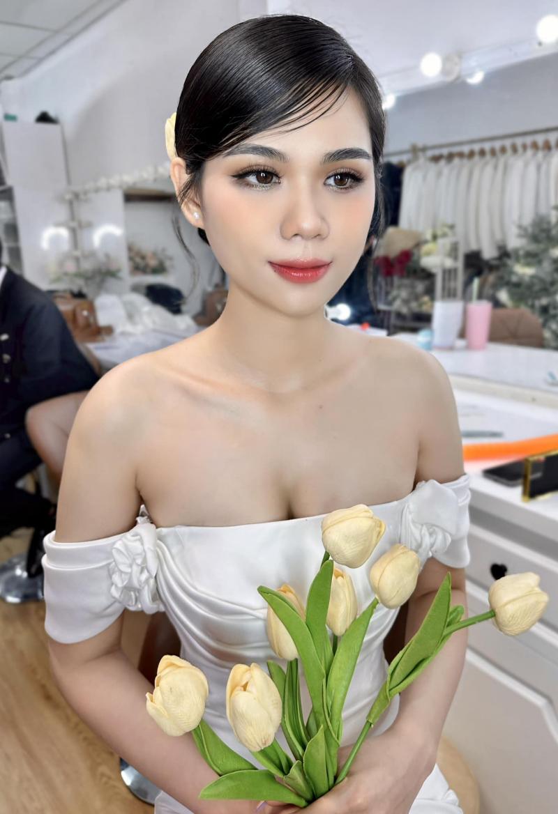 Ngọc Hiếu Make Up (Ben Stuido)