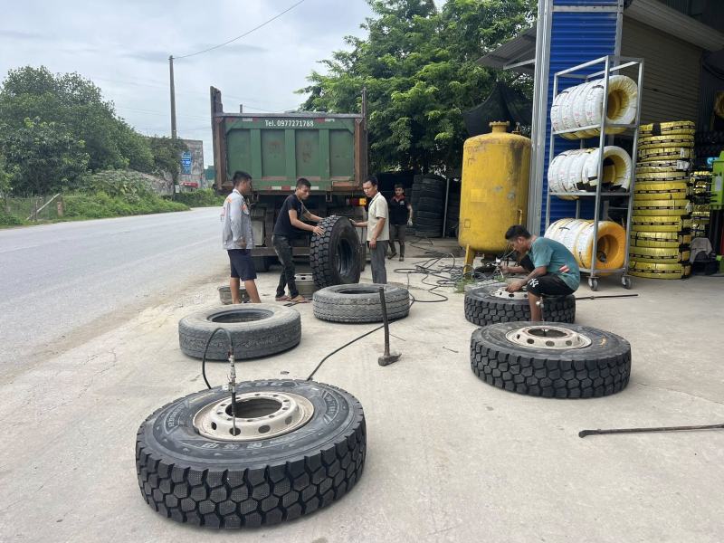 Ngọc Lốp - Công Ty TNHH Đầu Tư Phúc Lộc